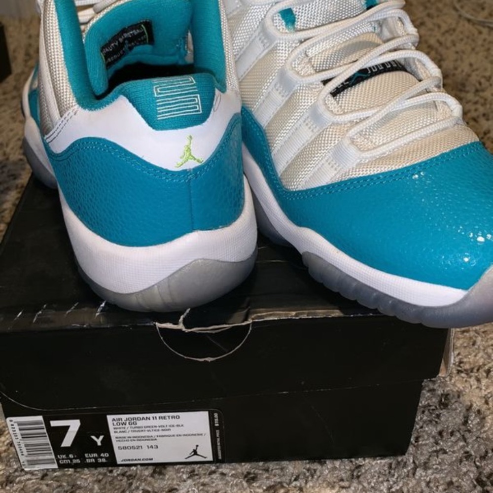 Jordan 11